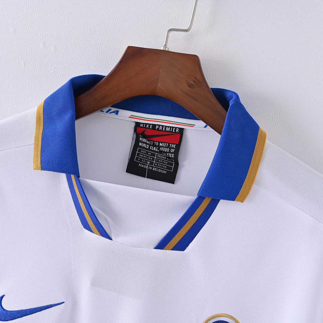 1996 Retro Italy Away Football Shirt